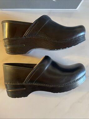 Dansko Professional Cabrio Size 38